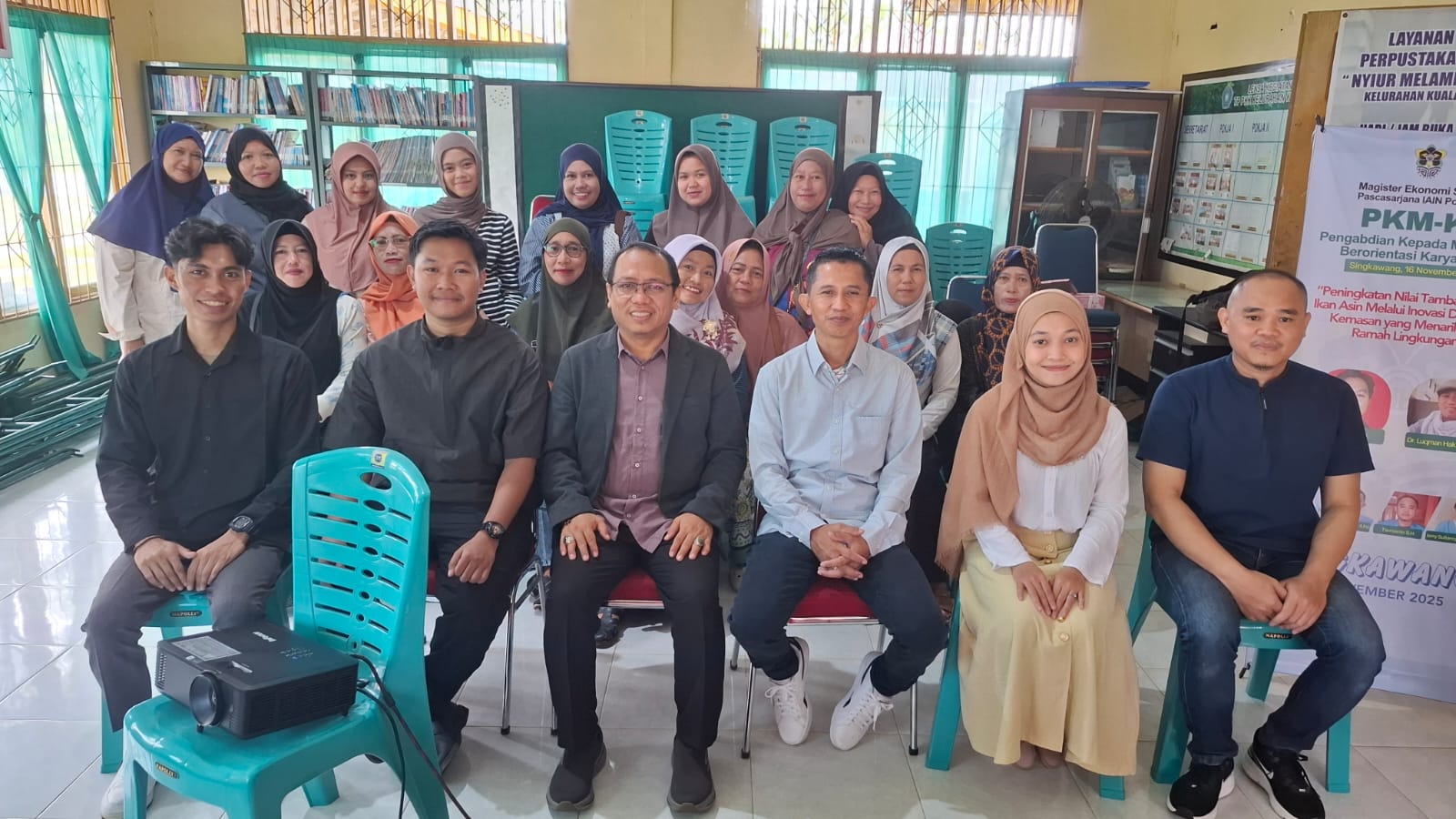 Mahasiswa MES IAIN Pontianak Gandeng Pegiat Media Sosial Bantu UMKM Tingkatkan Nilai Tambah Produk