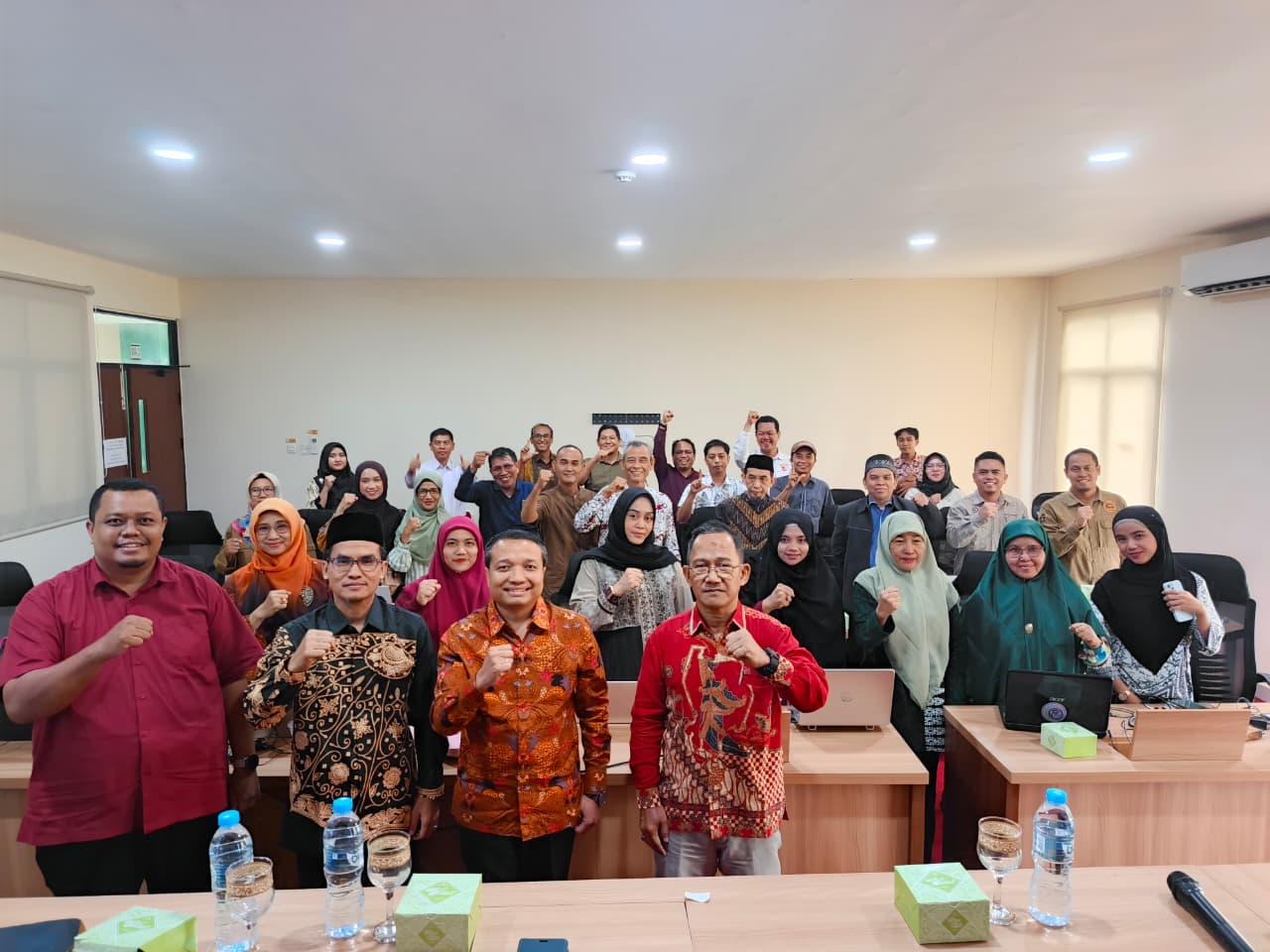 Bimtek Publikasi Ilmiah Internasional Pascasarjana IAIN Pontianak Perkuat Kualitas dan Daya Saing Riset Akademik