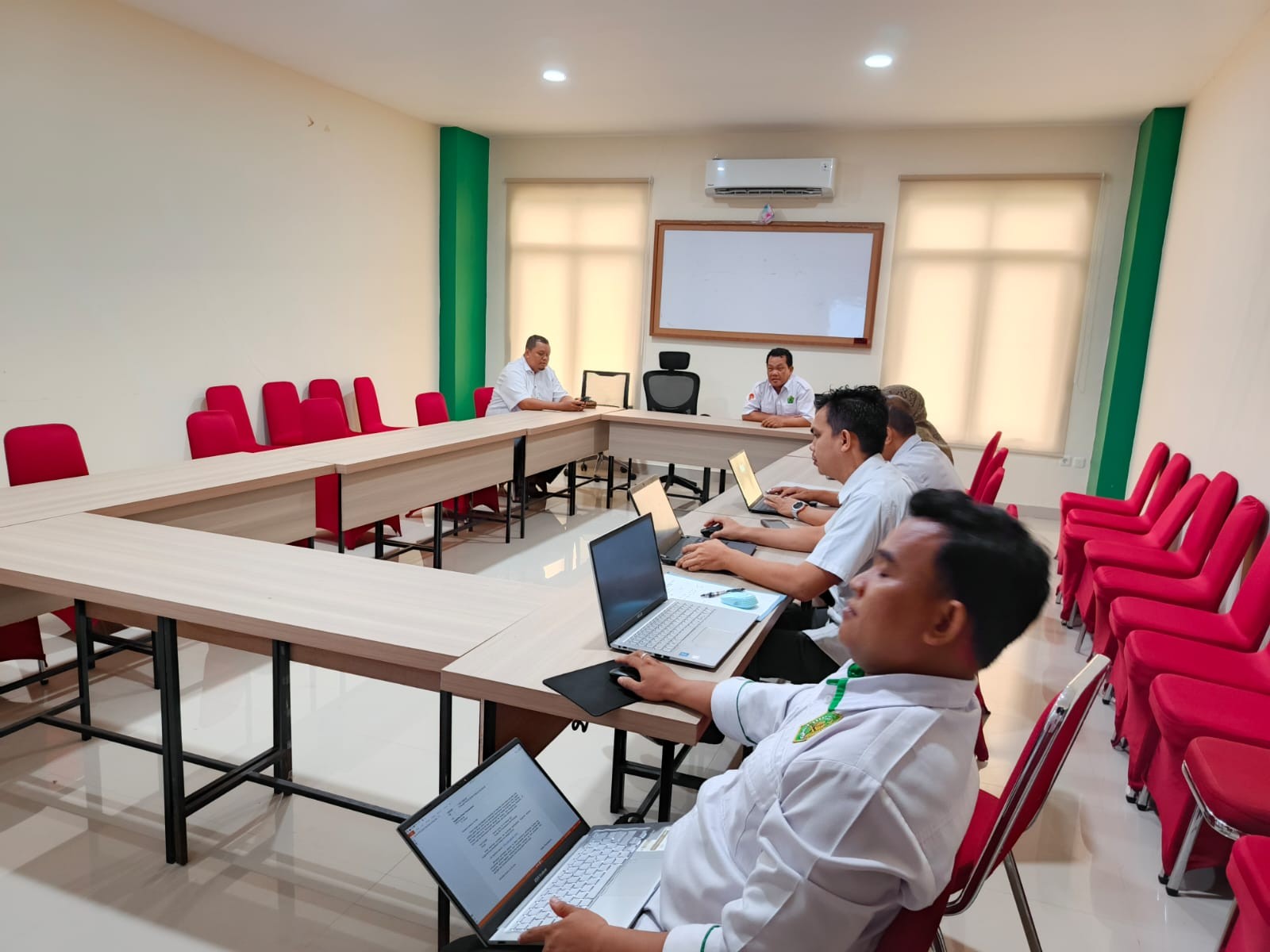 Pascasarjana Matangkan Persiapan Pelaksanaan Bimtek Publikasi Internasional